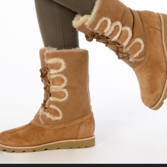 UGG Shoes - UGG “Rommy" Lace-Up Shearling Boots Size 11